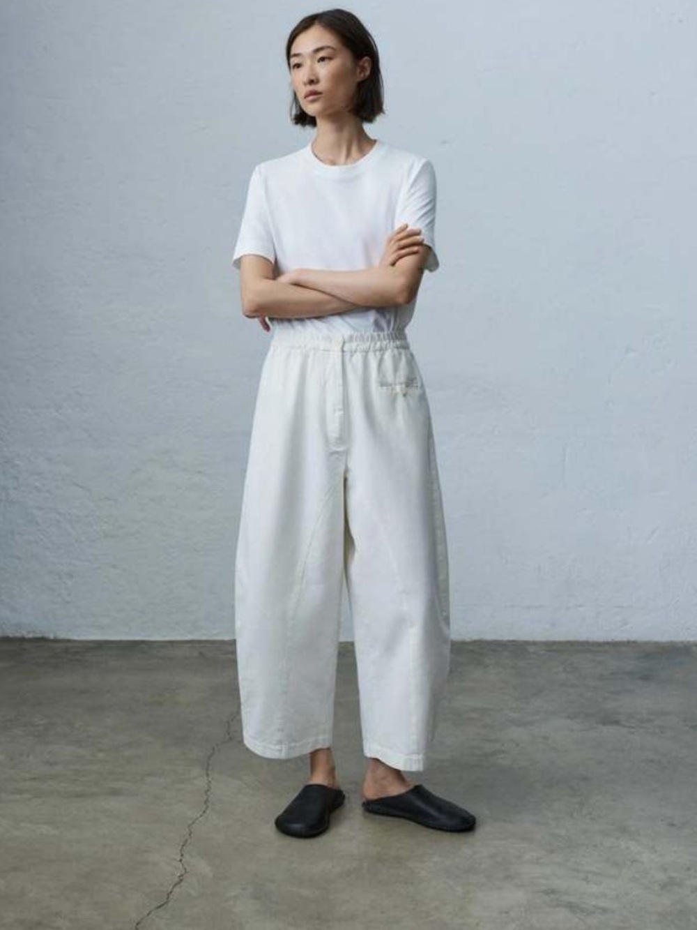 Cordera Curved Pocket Pants